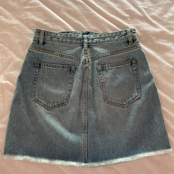 Denim mini skirt size 8 - Picture 3 of 4
